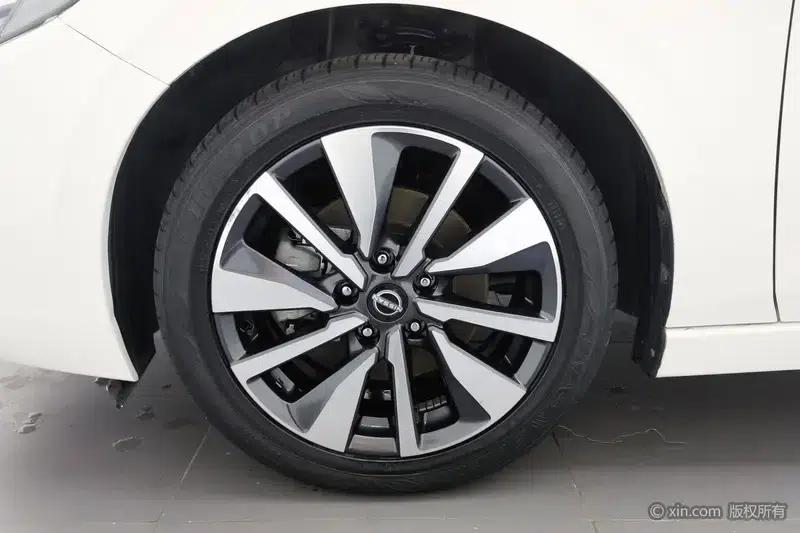 Nissan Sylphy 2022 Electric Drive Version e-POWER Smart Connectivity PLUS — миниатюра 10