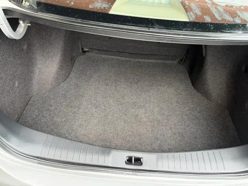 Nissan Sylphy 2019 Classic 1.6XE+ CVT Intelligent Leading Edition — миниатюра 27
