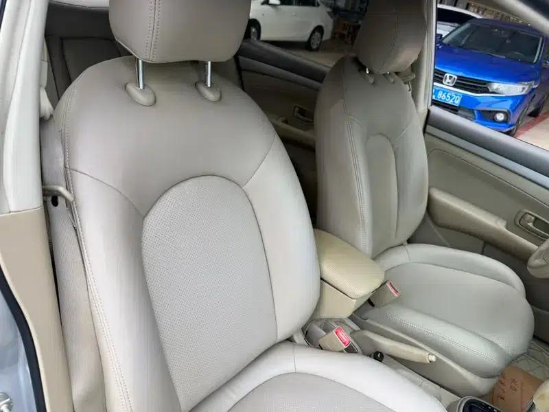 Nissan Sylphy 2019 Classic 1.6XE+ CVT Intelligent Leading Edition — миниатюра 29