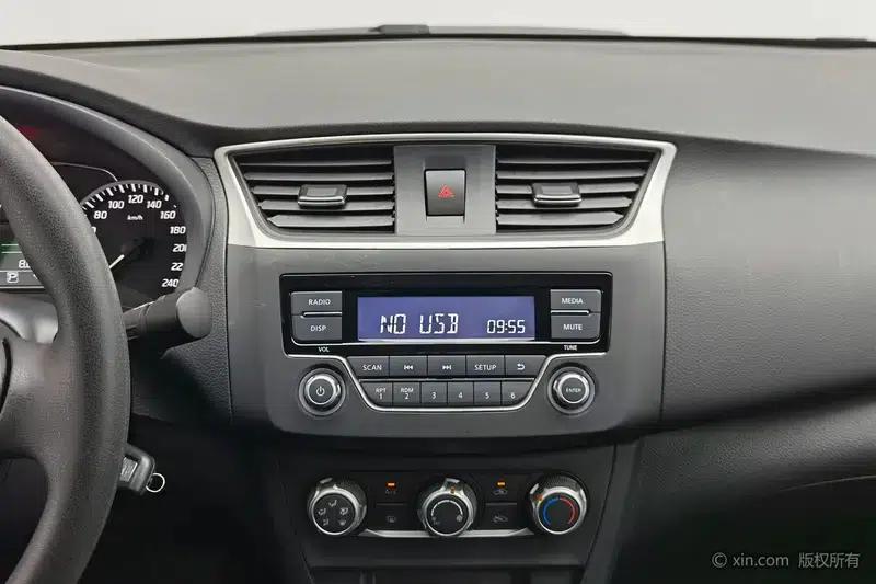 Nissan Sylphy 2024 Classic 1.6L XE CVT Comfort Edition — миниатюра 12
