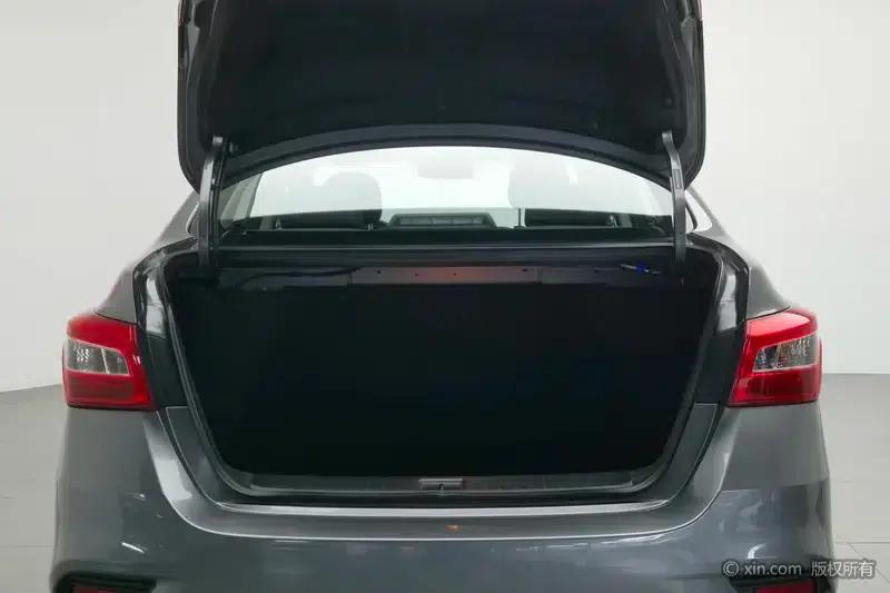 Nissan Sylphy 2024 Classic 1.6L XE CVT Comfort Edition — миниатюра 23