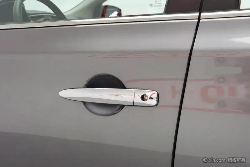 Nissan Sylphy 2024 Classic 1.6L XE CVT Comfort Edition — миниатюра 10