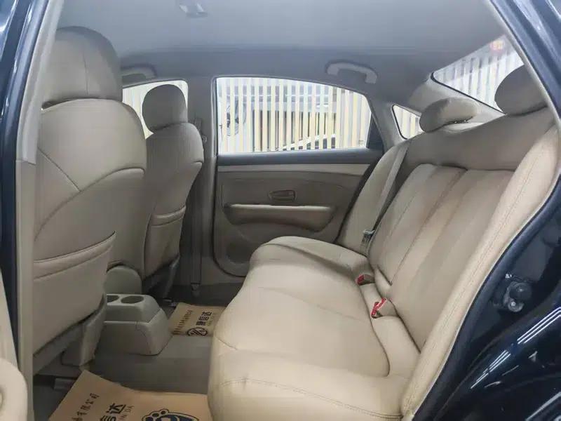 Nissan Sylphy 2012 Classic 1.6XE Automatic Comfort Edition — миниатюра 9
