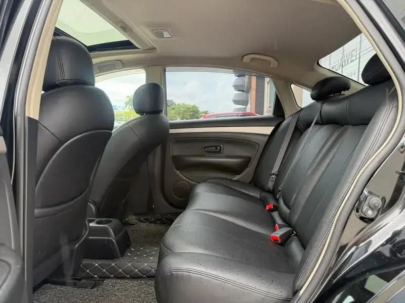 Nissan Sylphy 2018 Classic 1.6XE+ CVT Leading Edition — миниатюра 19
