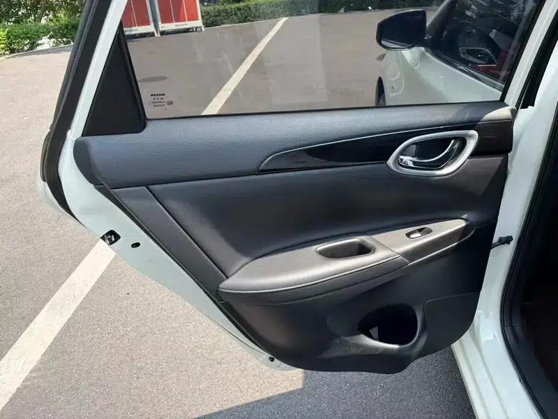 Nissan Sylphy 2022 Classic 1.6 XL CVT Luxury Edition — миниатюра 8