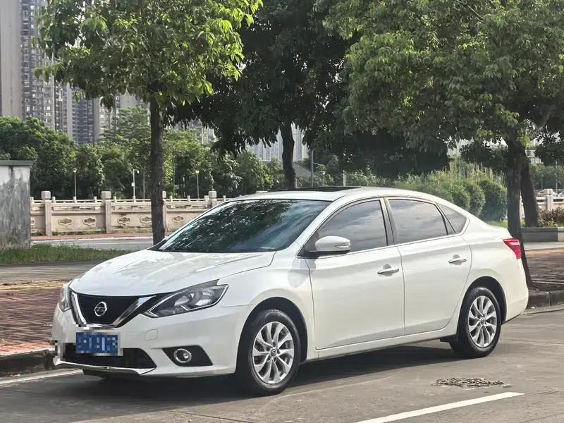 Nissan Sylphy 2016 1.6XL CVT Luxury Edition — миниатюра 1