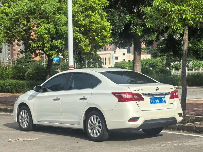 Nissan Sylphy 2016 1.6XL CVT Luxury Edition — миниатюра 3