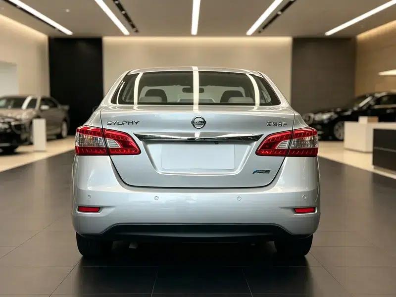 Nissan Sylphy 2012 1.8XE CVT Comfort Edition — миниатюра 5