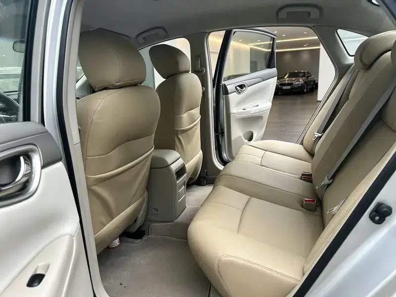 Nissan Sylphy 2012 1.8XE CVT Comfort Edition — миниатюра 9