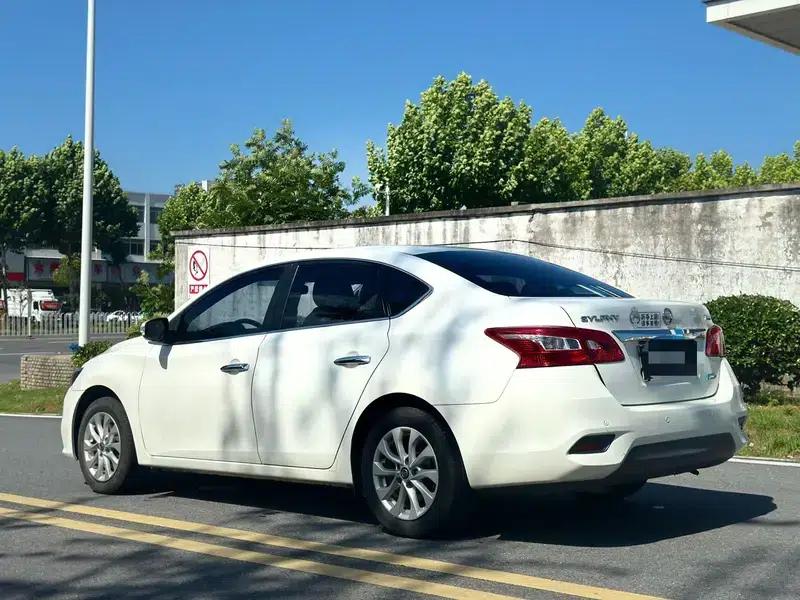 Nissan Sylphy 2018 1.6XV CVT Premium Edition — миниатюра 4