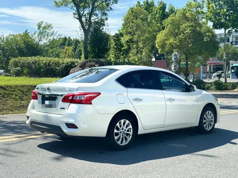 Nissan Sylphy 2018 1.6XV CVT Premium Edition — миниатюра 6