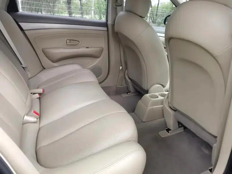 Nissan Sylphy 2012 Classic 1.6XL Automatic Deluxe Edition — миниатюра 9