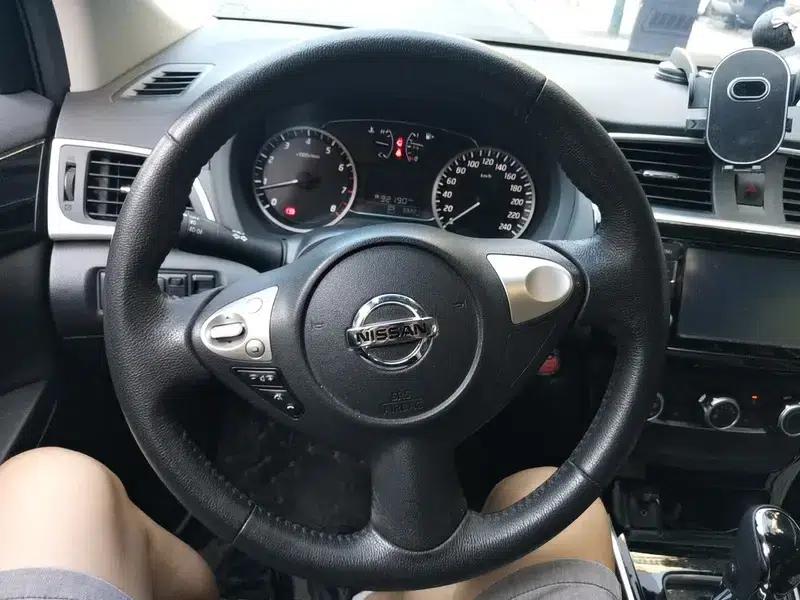 Nissan Sylphy 2018 1.6XV CVT Premium Edition — миниатюра 11