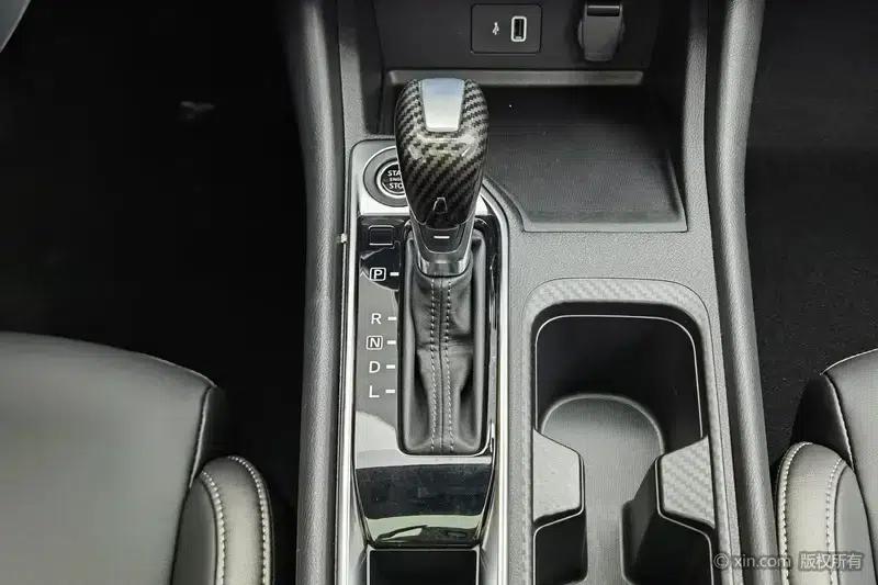 Nissan Sylphy 2021 1.6L XL CVT Enjoy Edition — миниатюра 15