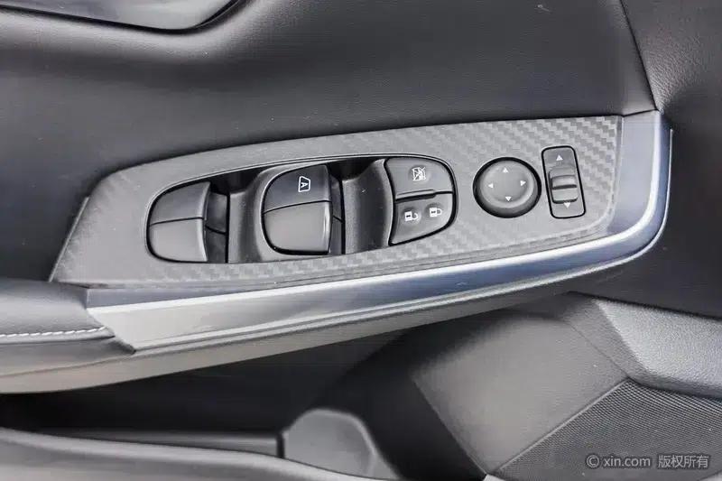 Nissan Sylphy 2021 1.6L XL CVT Enjoy Edition — миниатюра 23