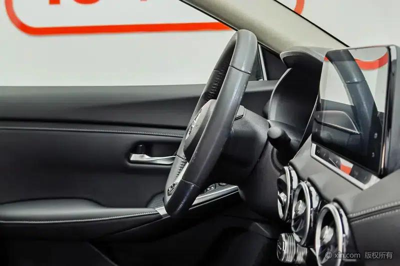 Nissan Sylphy 2021 1.6L XL CVT Enjoy Edition — миниатюра 8