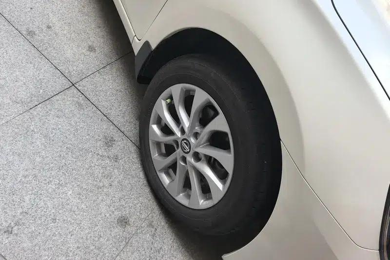 Nissan Sylphy 2022 Facelift Classic 1.6 XL CVT Luxury Edition — миниатюра 9