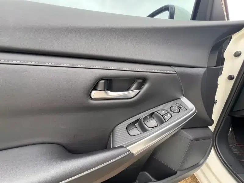 Nissan Sylphy 2022 1.6L XL CVT Enjoy Edition — миниатюра 24