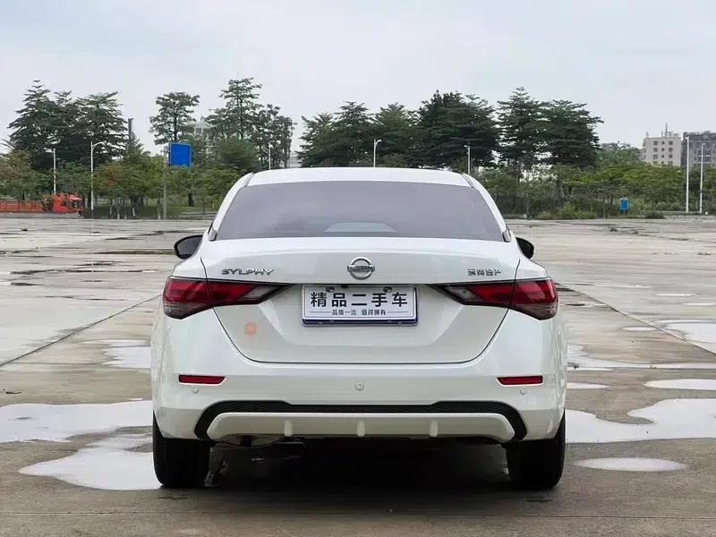 Nissan Sylphy 2022 1.6L XL CVT Enjoy Edition — миниатюра 6