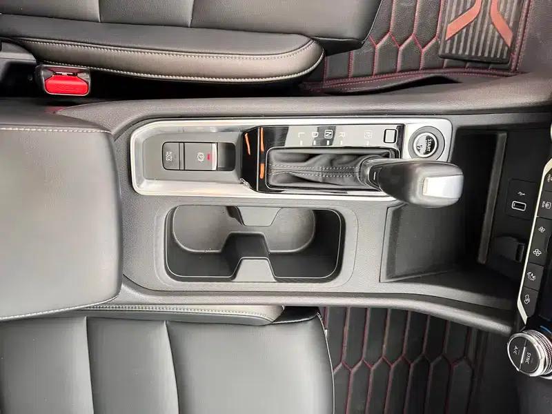Nissan Sylphy 2022 1.6L XL CVT Enjoy Edition — миниатюра 10