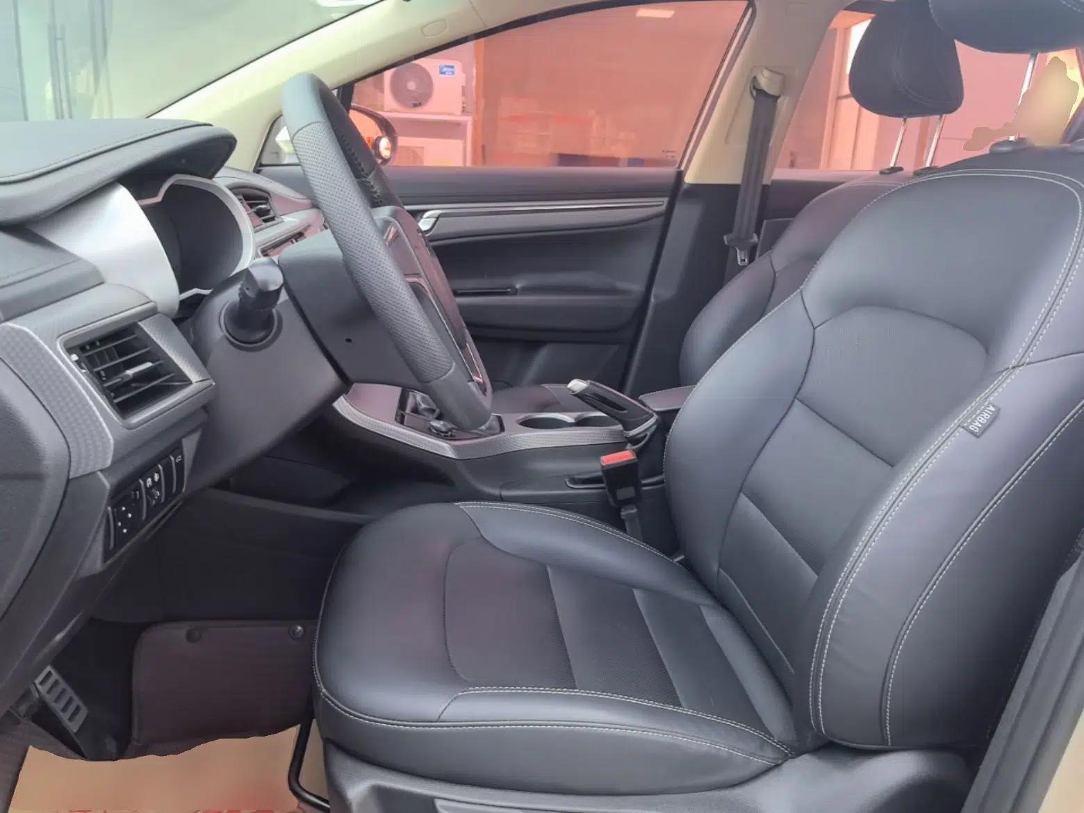Geely Auto Emgrand GS 2016 Sport Edition 1.3T Manual LingShang Model — миниатюра 17