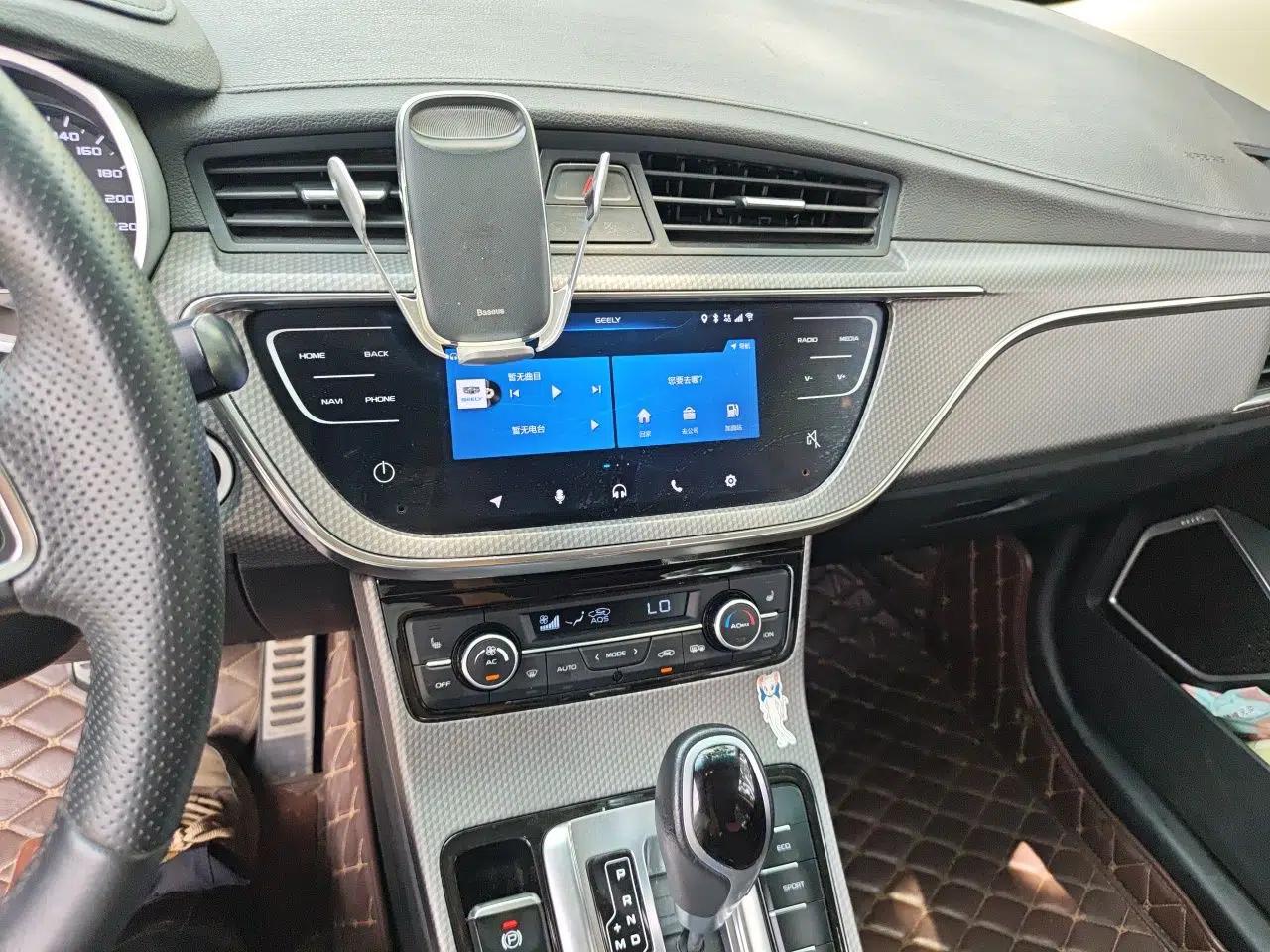 Geely Auto Emgrand GS 2017 Elegant Edition 1.3T Automatic Smart Connectivity Model — миниатюра 13