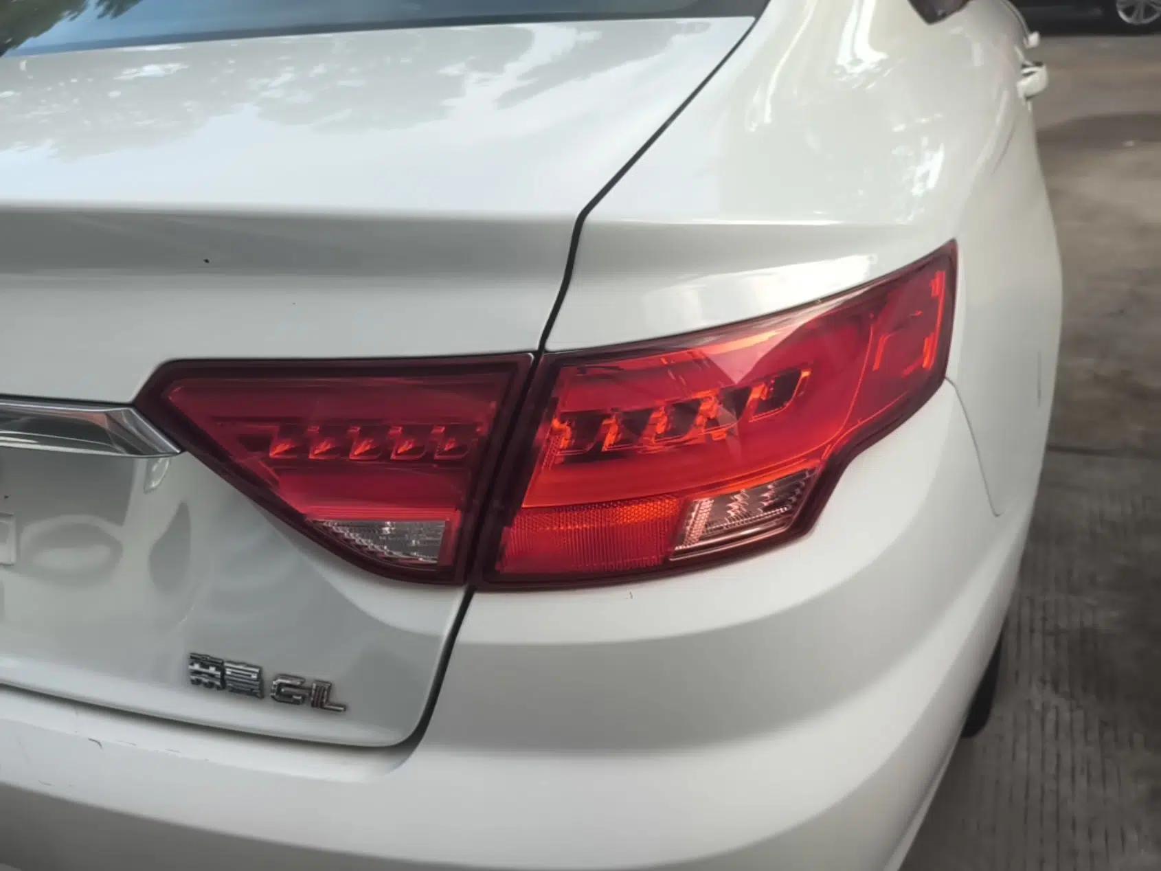 Geely Auto Emgrand GL 2018 1.4T DCT Elite Smart Connectivity Version — миниатюра 9