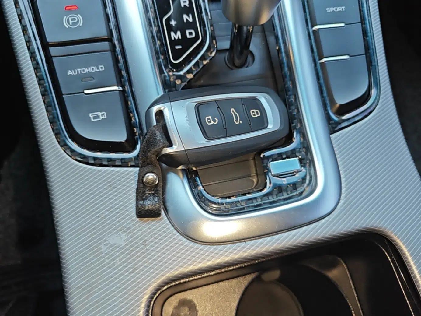 Geely Auto Emgrand GL 2018 1.4T DCT Elite Smart Connectivity Version — миниатюра 28