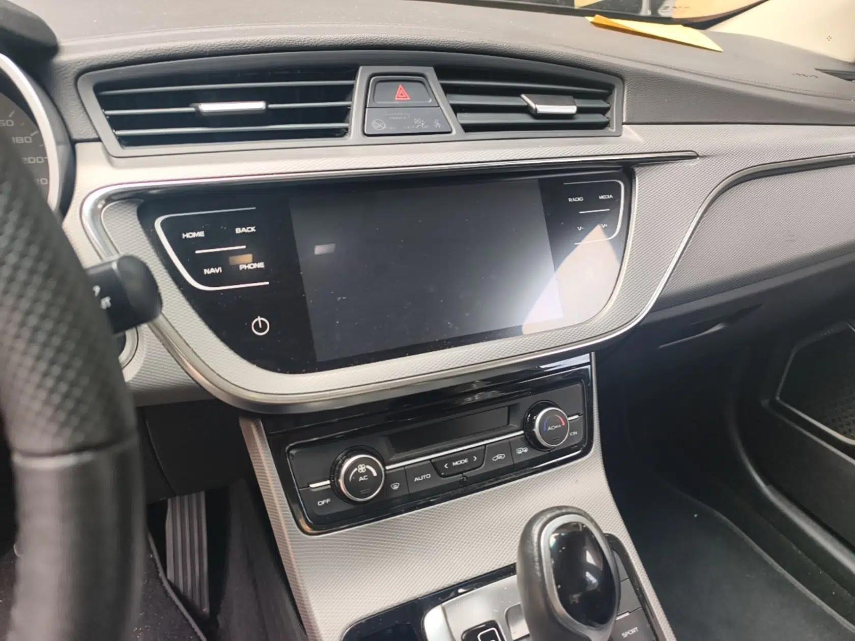 Geely Auto Emgrand GL 2018 1.4T DCT Elite Smart Connectivity Version — миниатюра 15