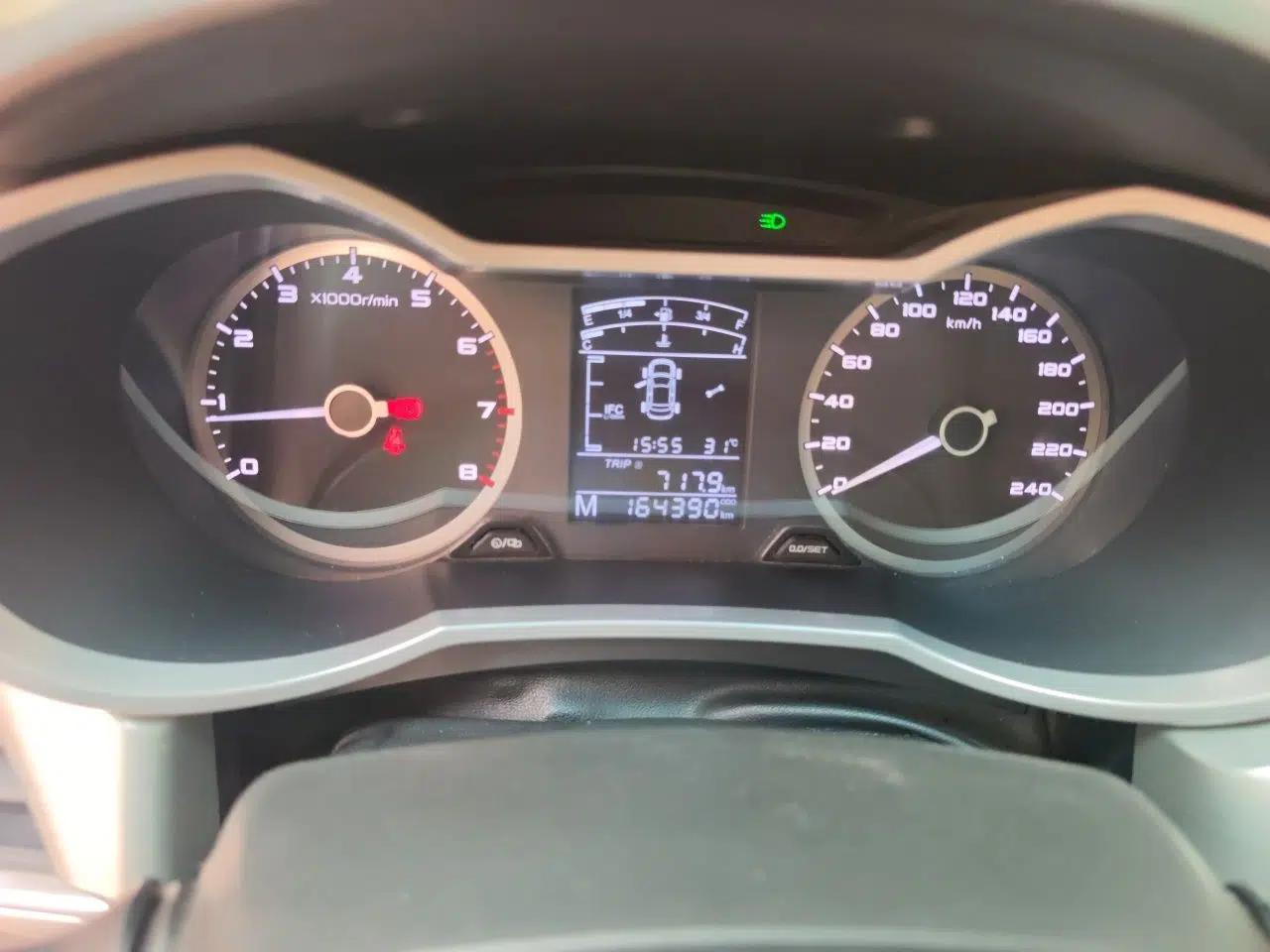 Geely Auto Emgrand GL 2017 1.8L Manual Elite Model — миниатюра 11