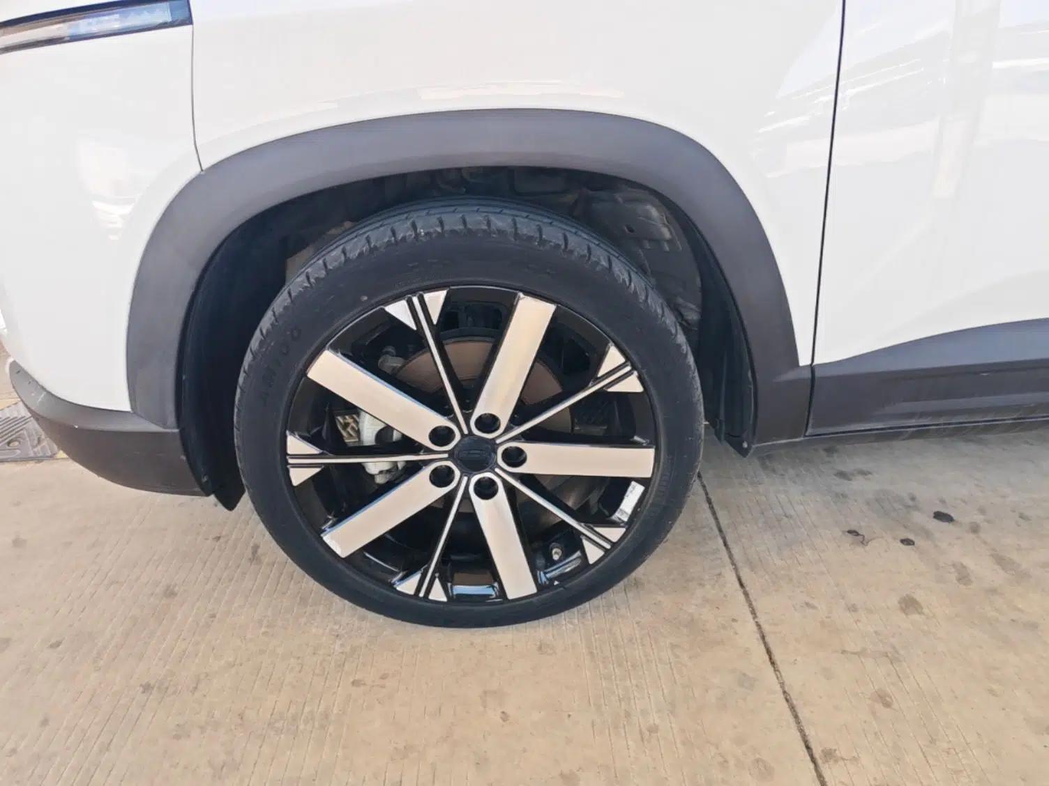Geely Auto icon 2023 1.5TD Chocolate Smoothie Edition — миниатюра 15