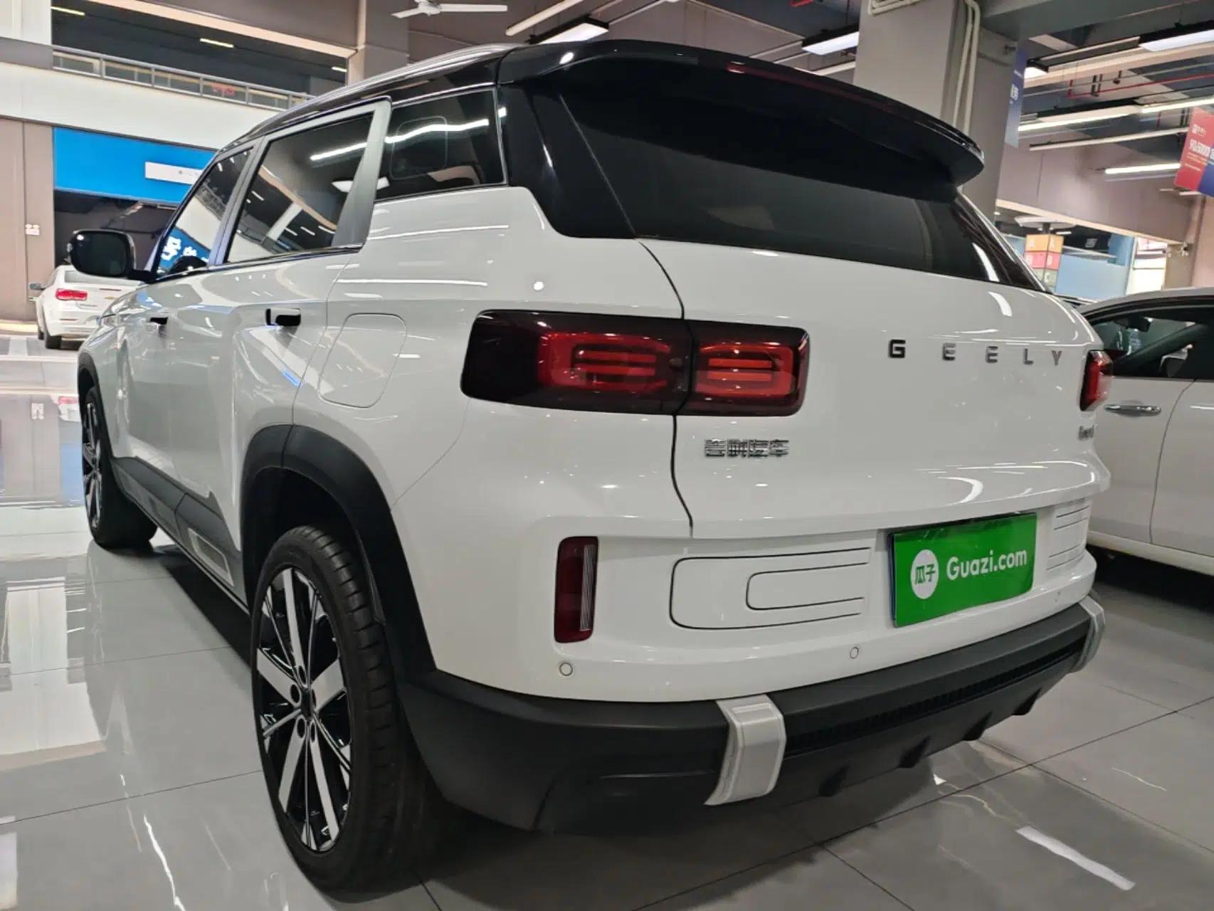 Geely Auto icon 2023 1.5TD Chocolate Smoothie Edition — миниатюра 13