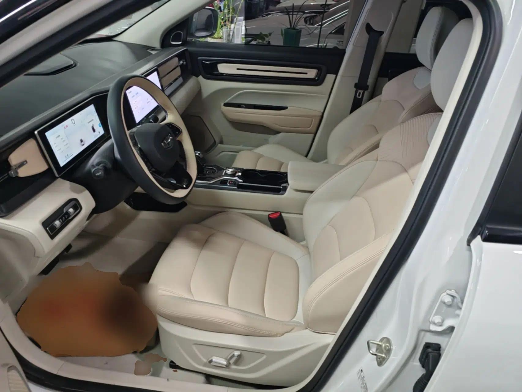 Geely Auto icon 2023 1.5TD Chocolate Smoothie Edition — миниатюра 22