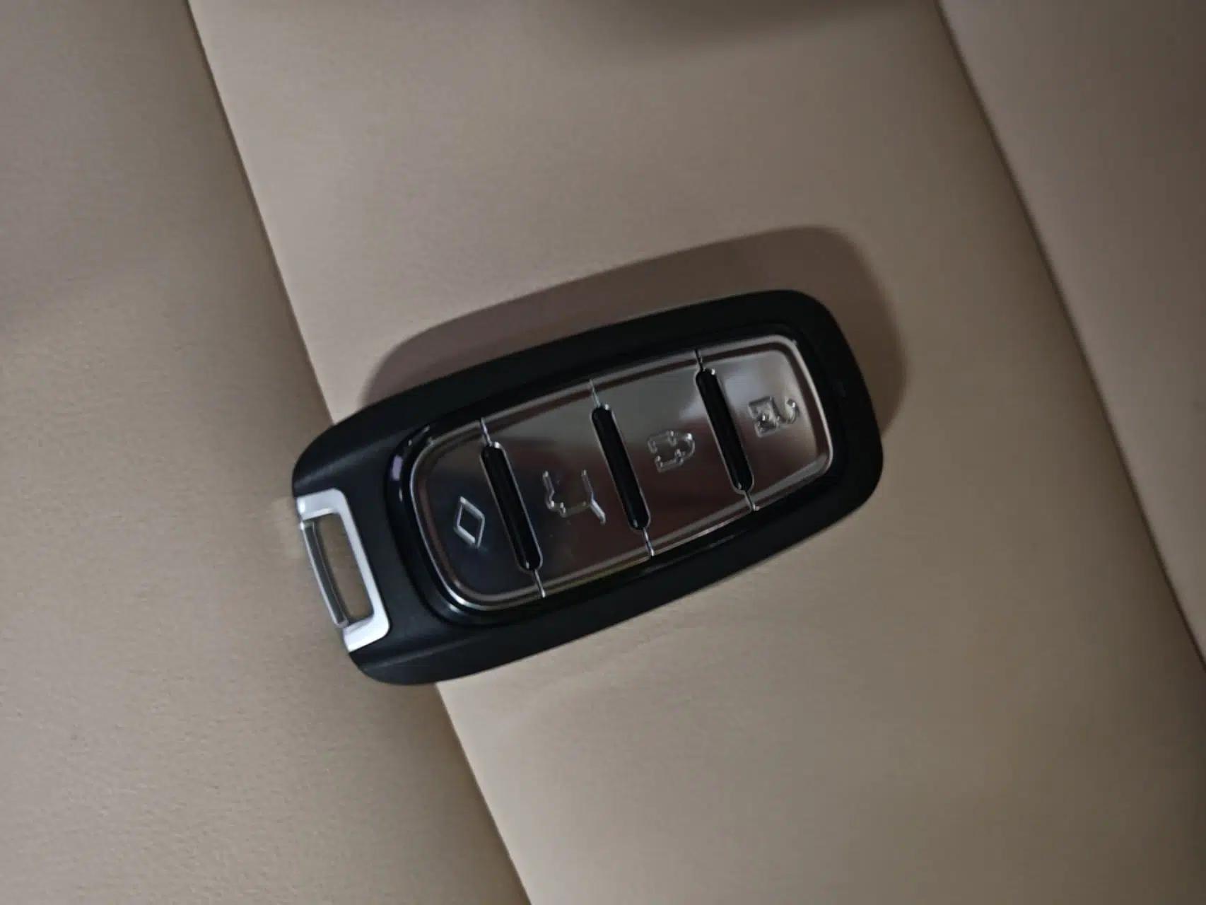 Geely Auto icon 2023 1.5TD Chocolate Smoothie Edition — миниатюра 28