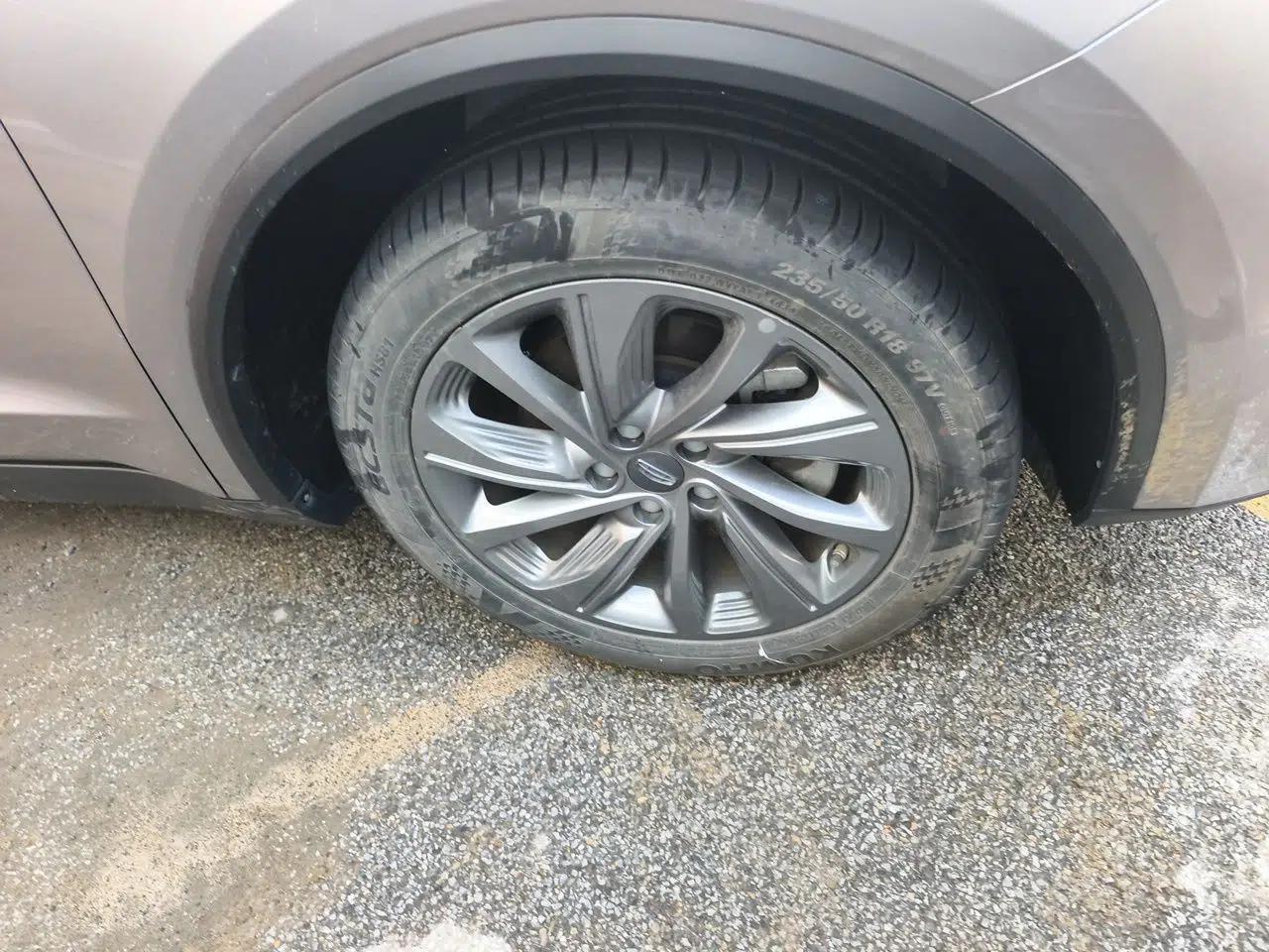 Geely Auto Jiajie 2021 1.8TD DCT Luxury Model — миниатюра 8