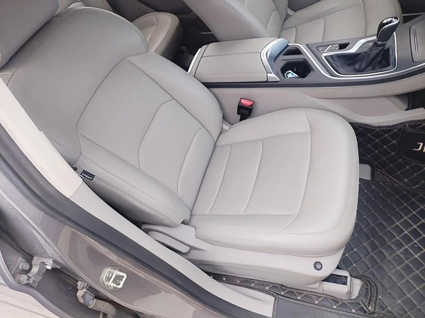 Geely Auto Jiajie 2021 Zhijing 1.5TD Manual Standard Model — миниатюра 19