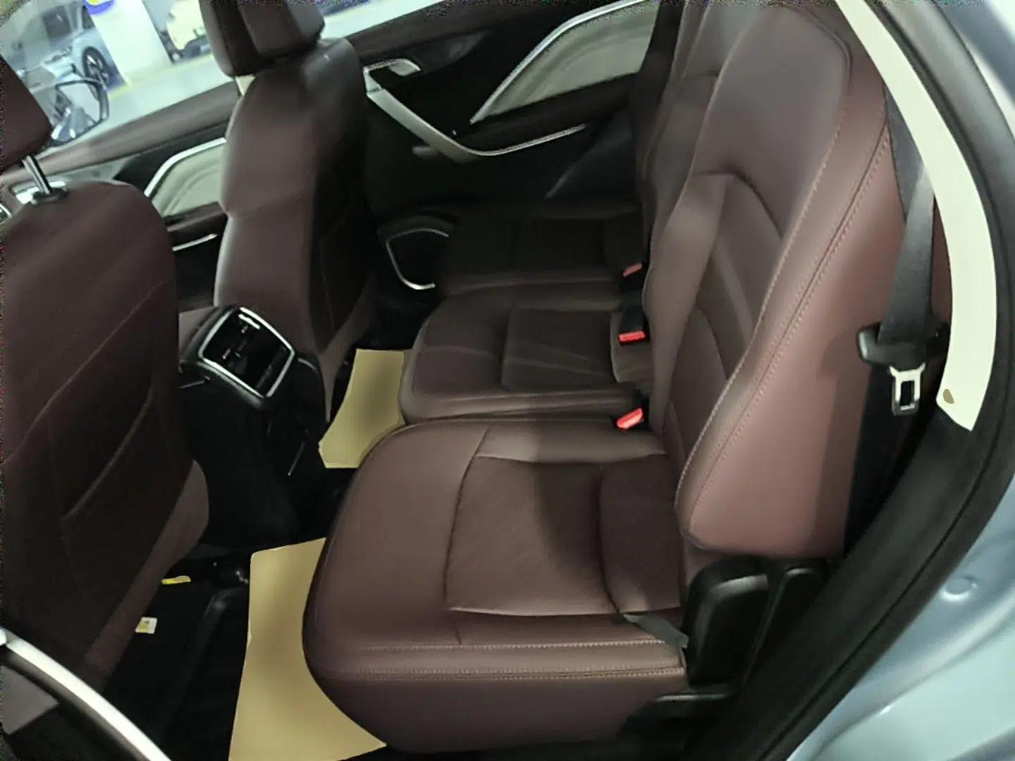 Geely Auto Jiajie 2022 1.8TD DCT Platinum Comfort Model — миниатюра 25