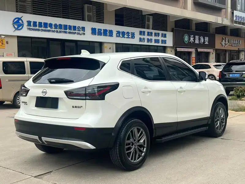 Nissan Qashqai 2025 Honor 2.0L CVT XV True Edition — миниатюра 6