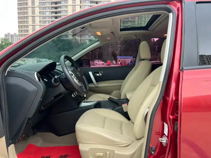 Nissan Qashqai 2012 2.0XV CVT 2WD — миниатюра 8