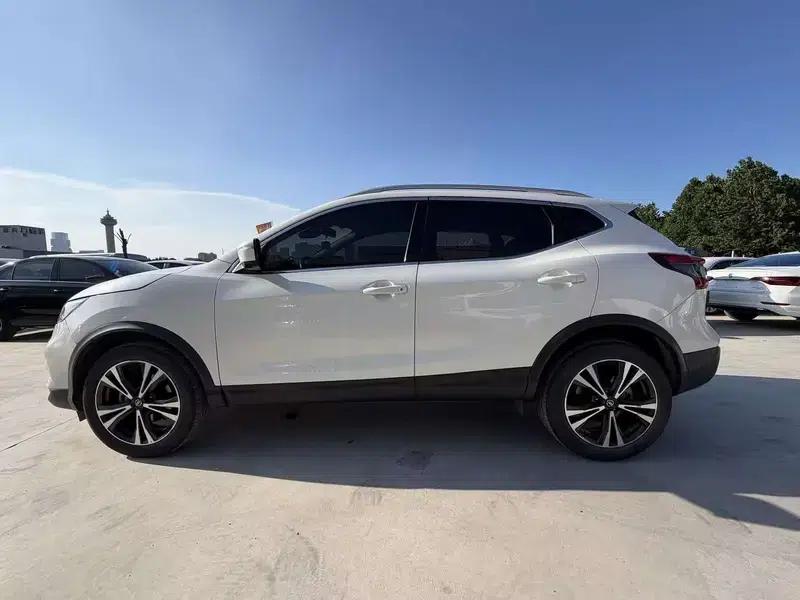 Nissan Qashqai 2022 2.0L XV Prem. Luxury Edition — миниатюра 4