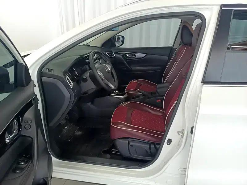 Nissan Qashqai 2016 2.0L CVT Luxury Edition — миниатюра 17
