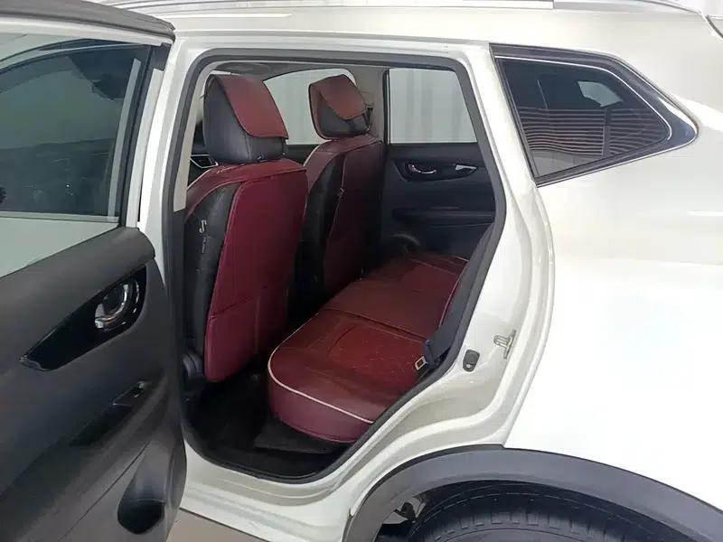 Nissan Qashqai 2016 2.0L CVT Luxury Edition — миниатюра 18