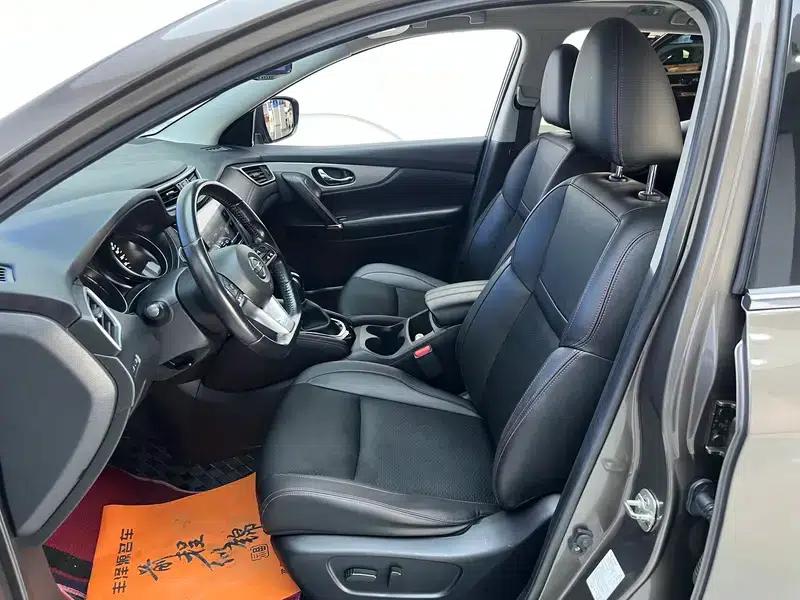 Nissan Qashqai 2019 2.0L CVT Luxury Edition — миниатюра 7
