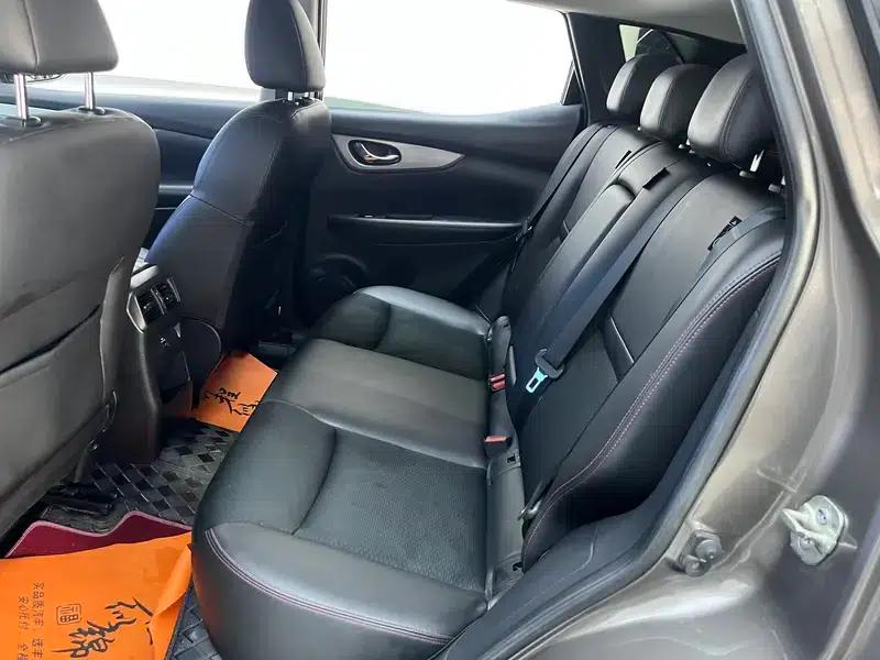 Nissan Qashqai 2019 2.0L CVT Luxury Edition — миниатюра 8