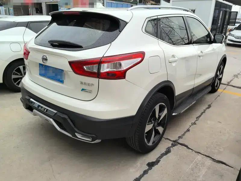 Nissan Qashqai 2016 2.0L CVT Luxury Edition — миниатюра 6