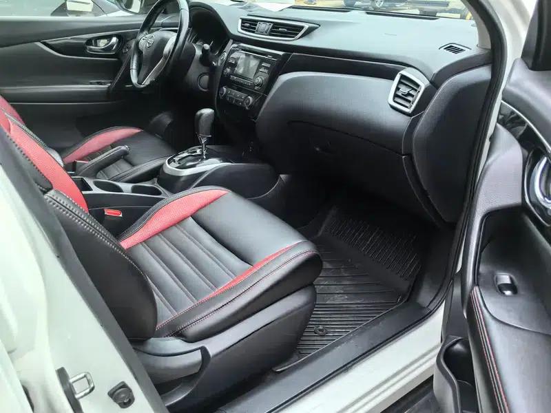 Nissan Qashqai 2016 2.0L CVT Luxury Edition — миниатюра 7