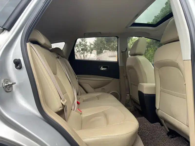 Nissan Qashqai 2011 2.0XV CVT 2WD — миниатюра 12