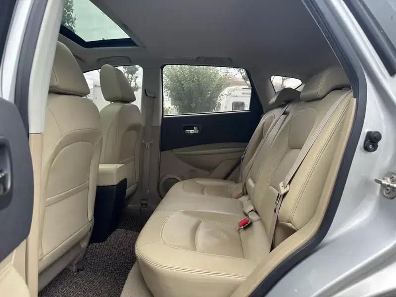 Nissan Qashqai 2011 2.0XV CVT 2WD — миниатюра 13