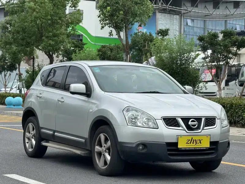 Nissan Qashqai 2011 2.0XV CVT 2WD — миниатюра 3