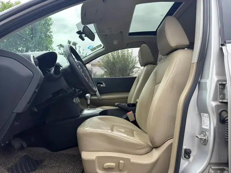 Nissan Qashqai 2011 2.0XV CVT 2WD — миниатюра 10